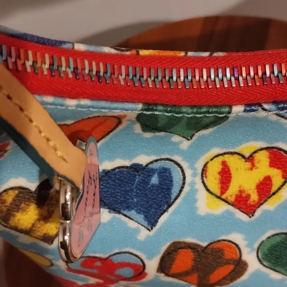 Dooney & Bourke Heart Hobo Vintage Coated Canvas Multi Color Bag And Zipper GUC - Picture 13 of 16